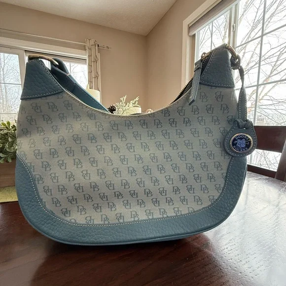 Dooney & Bourke Vintage light blue Leather DB Monogram Shoulder bag & coin purse - Picture 3 of 16